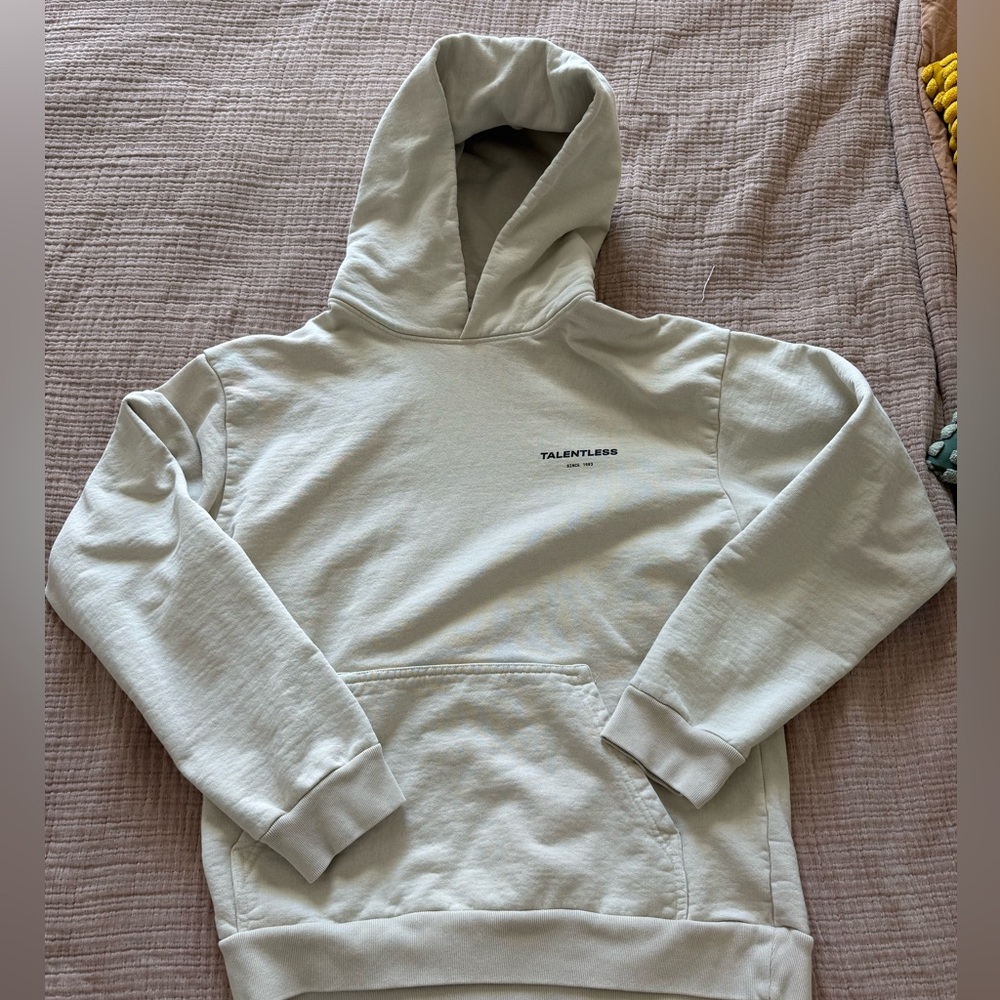 TALENTLESS HOODIE💘💘